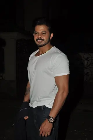 Celebs at Ekta Kapoor's house Thumbnail