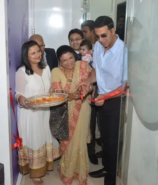 Akshay Kumar inaugurated Dr. Trasi's La Piel Clinic Thumbnail