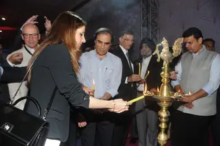 Suzanne Khan at Ace Exhibition Thumbnail