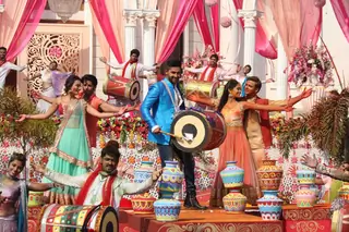 Holi Bemisaal Thumbnail