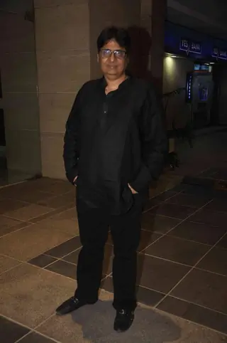 Celebs Snapped at Amar Singh's Bash Thumbnail