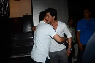 Baba Siddique Meets Shah Rukh Khan Thumbnail