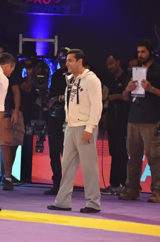 Salman at Pro Kabaddi Match Thumbnail