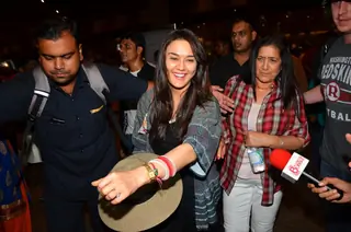 Celebs Snapped at Airport Thumbnail