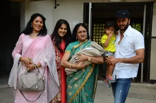 Genelia D'souza gets discharged! Thumbnail