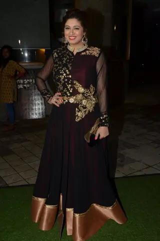 Divyanka Tripathi - Vivek Dahiya Wedding Reception Thumbnail