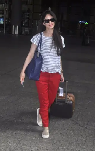 Celebs snapped at airport Thumbnail