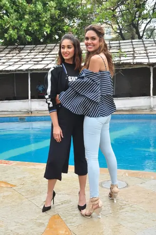 Promotion of movie 'Rustom' Thumbnail