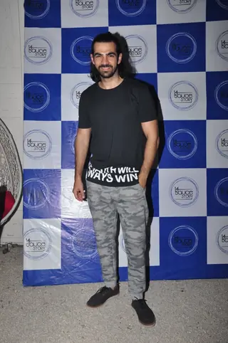 Ravi Dubey's Birthday Bash! Thumbnail