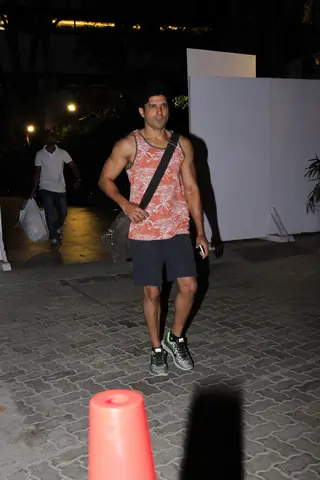 Farhan Akhtar Snapped ! Thumbnail