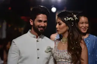 Dream Couple: Shahid - Mira sizzle at the ramp! Thumbnail