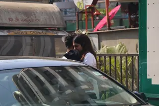 Khushi Kapoor snapped with a friend in the city Thumbnail