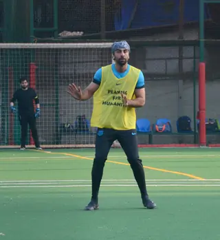Ranbir, Dino and Jim indulge in a game of Football Thumbnail