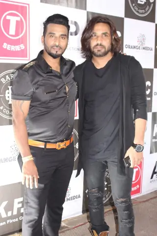 Tv Fame Priyank Sharma And Preetika Rao Grace Music Launch Of Tenu Bhul Na Pavagi Thumbnail