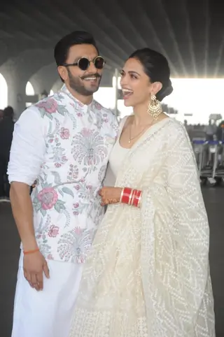 Ranveer- Deepika Leaving for Bangalore Thumbnail