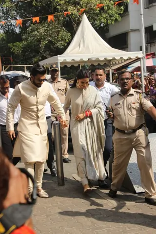 Ranveer Deepika at Siddhivinayak Temple Thumbnail