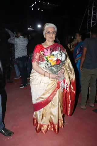 Celebrities snapped at Marathi Taraka Awards 2019 Thumbnail