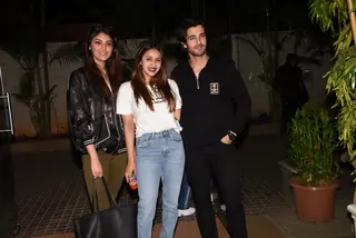 Bollywood celebs attend the Gully Boy screening Thumbnail