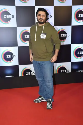 Celebrities snapped at Zee5 Event Thumbnail