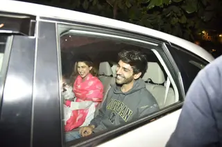 Bollywood stars snapped after the shoot of Love Aaj Kal 2 Thumbnail
