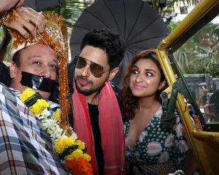 Parineeti Chopra and Sidharth Malhotra at the promotions of Jabariya Jodi!  Thumbnail