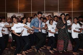 Hrithik Roshan and Mrunal Thakur at the promotions of Super 30! 