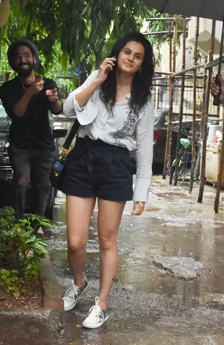 Bollywood celebrities spotted around the town! Thumbnail