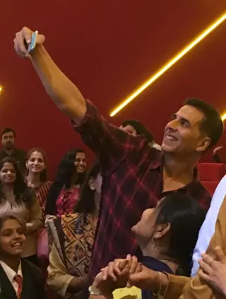 Akshay Kumar at the promotions of Mission Mangal! Thumbnail
