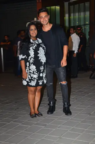 Celebrities papped at Aayush Sharma and Arpita Khan's Wedding Anniversary! Thumbnail