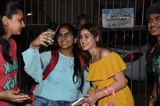 Celebs snapped around the town! Thumbnail