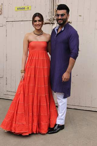 Arjun Kapoor and Kriti Sanon snapped during the promotions of Panipat