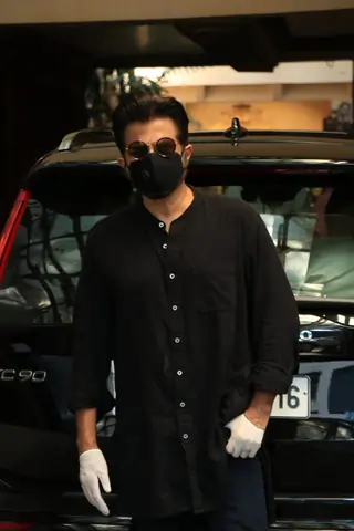 Bollywood celebrities spotted around the town! Thumbnail