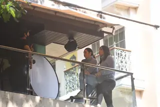   Kareena Kapoor Khan and Karisma Kapoor collaborate for a new project! Thumbnail