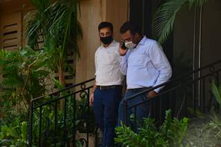 Narcotics Control Bureau (NCB) officers snapped outsider Arjun Rampal's residence!