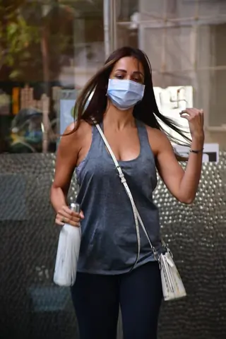 Bollywood celebrities snapped around the town! Thumbnail