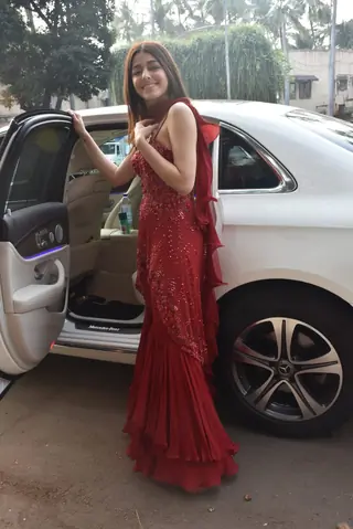 Bollywood celebrities snapped around the town! Thumbnail