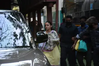 Alia Bhatt snapped at a studio in Mumbai Thumbnail