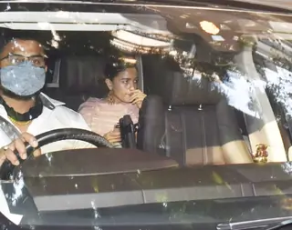 Alia Bhatt snapped in Juhu Thumbnail