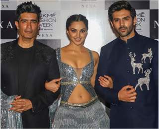 Kiara Advani and Kartik Aaryan grace the ramp at Lakme Fashion week 2021!