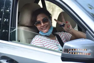 Richa Chadha spotted in Juhu! Thumbnail