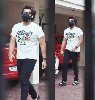 Arjun Kapoor spotted in Juhu! Thumbnail