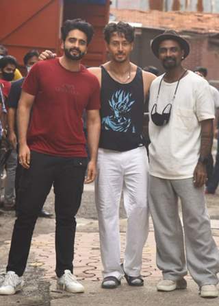 Producer Jackky Bhagnani, Tiger Shroff and Remo Dsouza snapped outside SJ Studio, Andheri