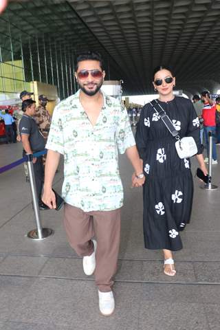 Gauahar Khan, Zaid Darbar, Malaika Arora and Many more celebs spotted at Mumbai airport 