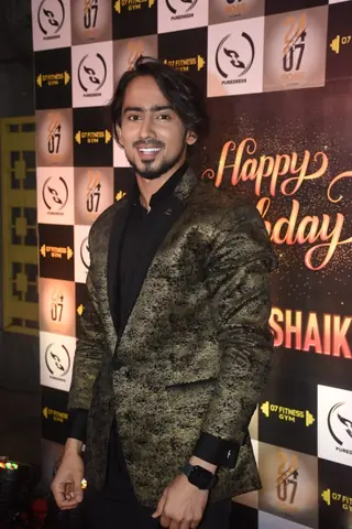 Celebrities spotted at Adnaan Shaikh Birthday Bash  Thumbnail