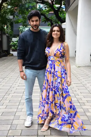 Ridhi Dogra and Shivin Narang spotted promoting their latest song  Barsaat Ho Jaaye at T-Series Office in Andheri  Thumbnail