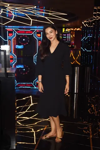 Celebrities spotted in the city  Thumbnail