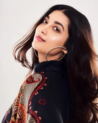 Digangana Suryavanshi making heads turn in her latest photo shoot Thumbnail