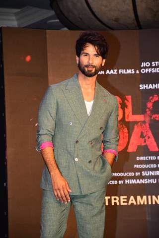 Shahid Kapoor and Ali Abbas Zafar grace the trailer launch of Bloody Daddy