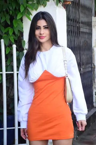 Celebrities clicked in the city  Thumbnail