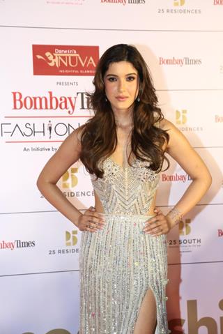 Shanaya Kapoor grace the Bombay Times Fashion Week 2024 thumbnail